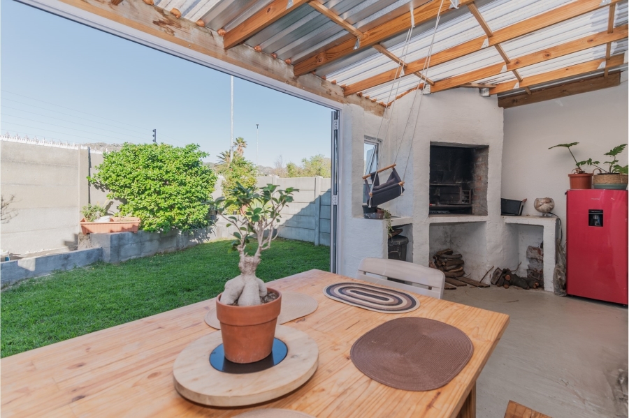 2 Bedroom Property for Sale in Faerie Knowe Western Cape